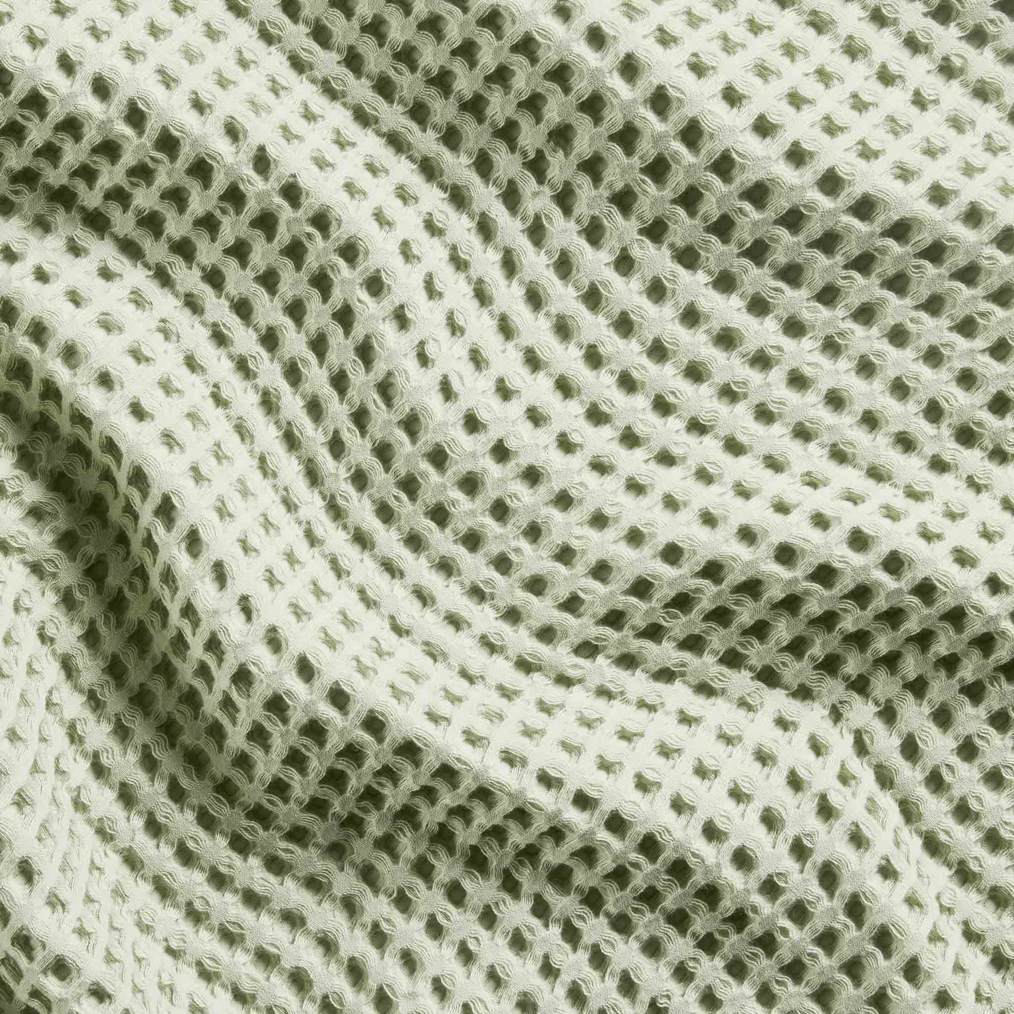 Dreamweave Waffle Robe M9