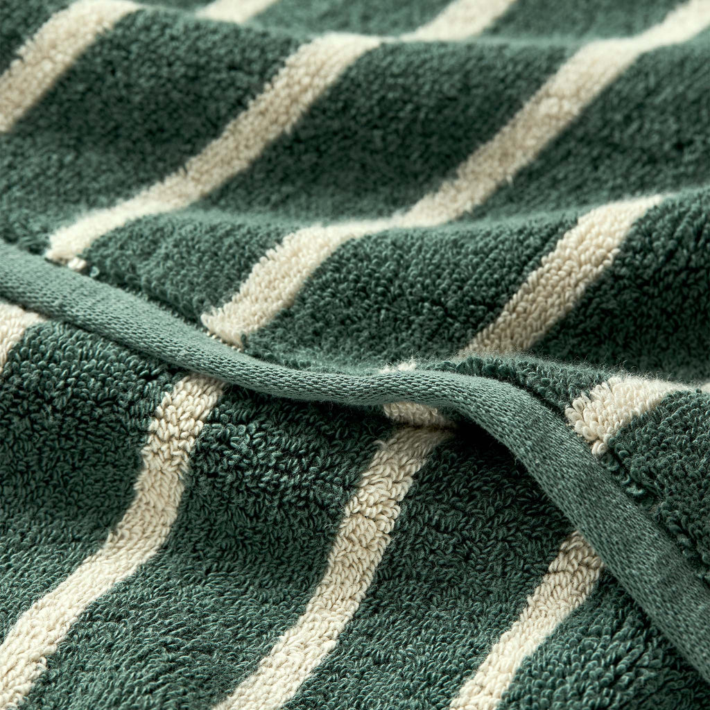 Super-Plush Set of 4 Bath Towel Bundle W9