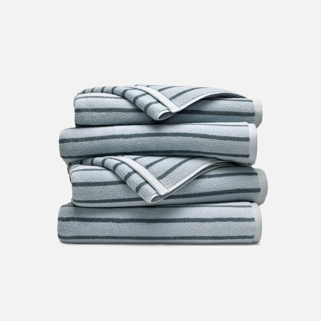 Super-Plush Set of 4 Bath Towel Bundle W6