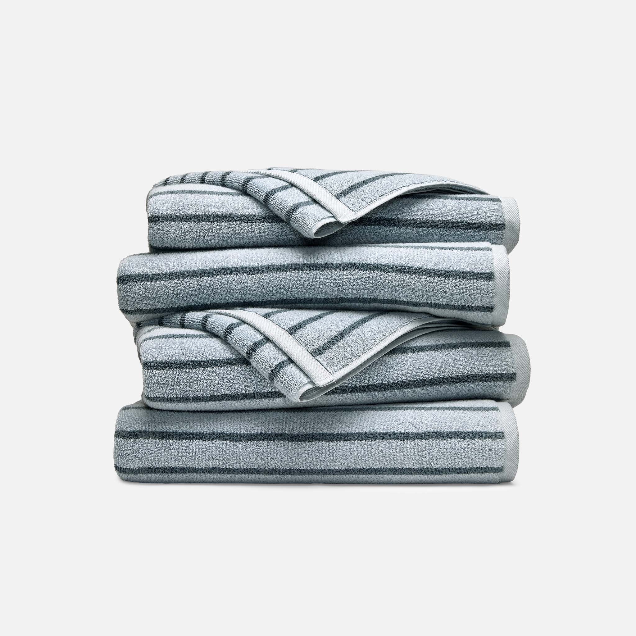 Super-Plush Set of 4 Bath Towel Bundle W9