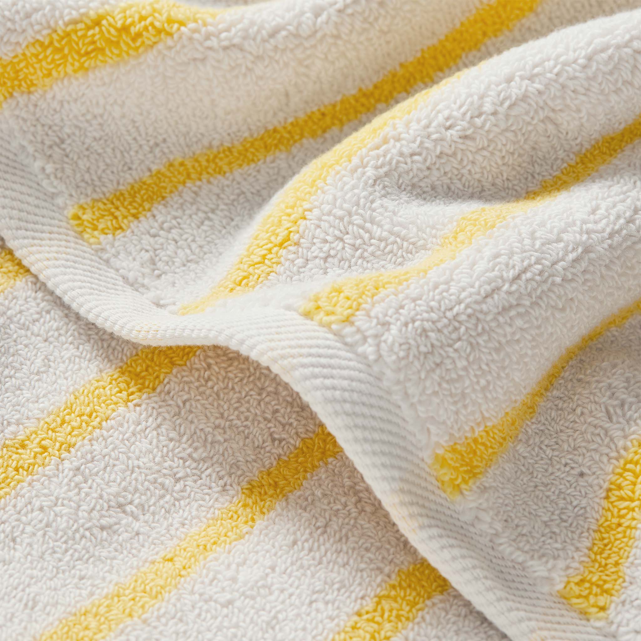Super-Plush Set of 4 Bath Towel Bundle W6